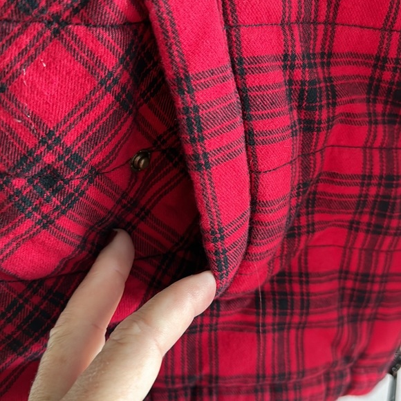 Duluth Trading Company red plaid fleece lined vest. Size Medium - Picture 2 of 5